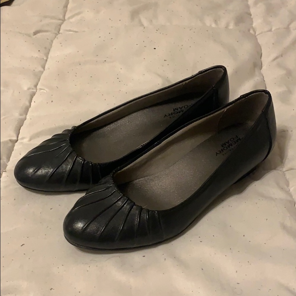 Life Stride Worklife shoes size 6